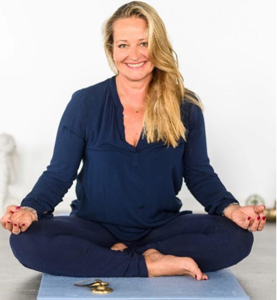 Patricia Andrews – Host ∙ Yogalehrerin ∙ Gründerin kids4yoga ∙ Sport- & Gymnastiklehrerin ∙ Brain Gym Therapeutin